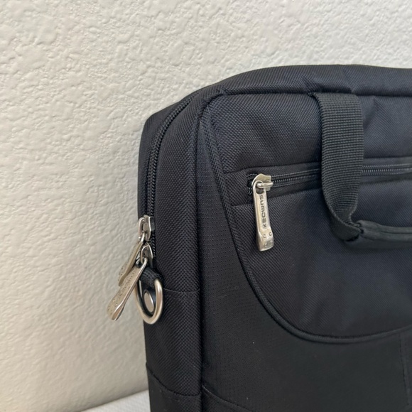 Laptop Bag - Black Nylon - Handle - Zipper Closure -Padded - 12.5" x 9" x 2.5" - Picture 3 of 10